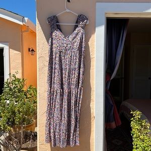 Old Navy sleeveless ditsy tiered spring maxi dress